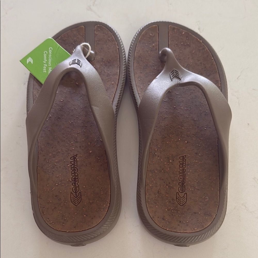 Cariuma Flip Flops with Cork Footbed